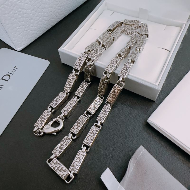 chr1st1an D10r necklaces